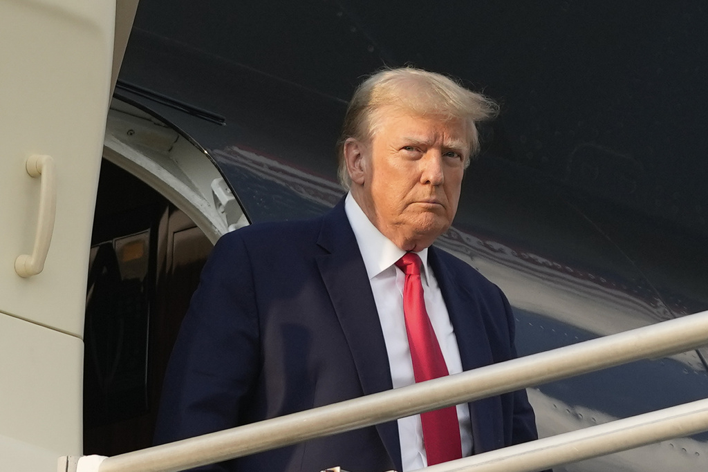 Trump and 18 others charged in the Georgia election case are set to be arraigned on Sept. 6 | News, Sports, Jobs - Vimarsana News